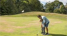 Golf lessons at Center Parcs Les Bois-Francs