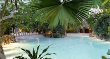 Wave pool at Center Parcs Les Hauts de Bruyères