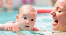 Baby swimming at Center Parcs Park Eifel