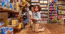 Shop & Smile: Toys & Souvenirs at Center Parcs Park Hochsauerland