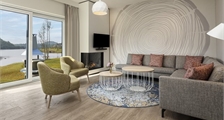 VIP Lakeside cottage TH2033 at Center Parcs Terhills Resort