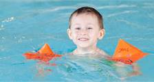 Swimming activities at Landal Kasteeldomein De Cauberg