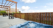 6-person lodge 6l at Landal Gwel an Mor