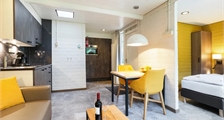 2-person bungalow 2B2 at Landal De Lommerbergen