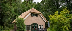 6-person farmhouse residence 6D6 at Landal Het Land van Bartje