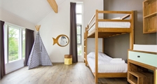 8-person children's villa 8lk at Landal Ooghduyne