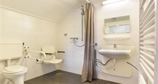 4-person bungalow 4BT at Landal Stroombroek