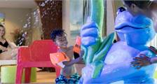 Swimming activities at Landal Twenhaarsveld