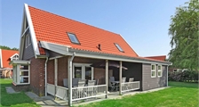 10-person villa 10F2 at Landal Waterparc Veluwemeer