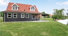 12-person villa 12G at Landal Waterparc Veluwemeer
