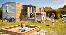 Childrens mobile home Mobile home strandloper at RCN Toppershoedje